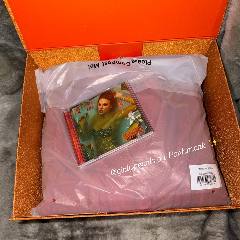 THE LIFE OF A SHOWGIRL Taylor Swift CARDIGAN BOX SET NEW
